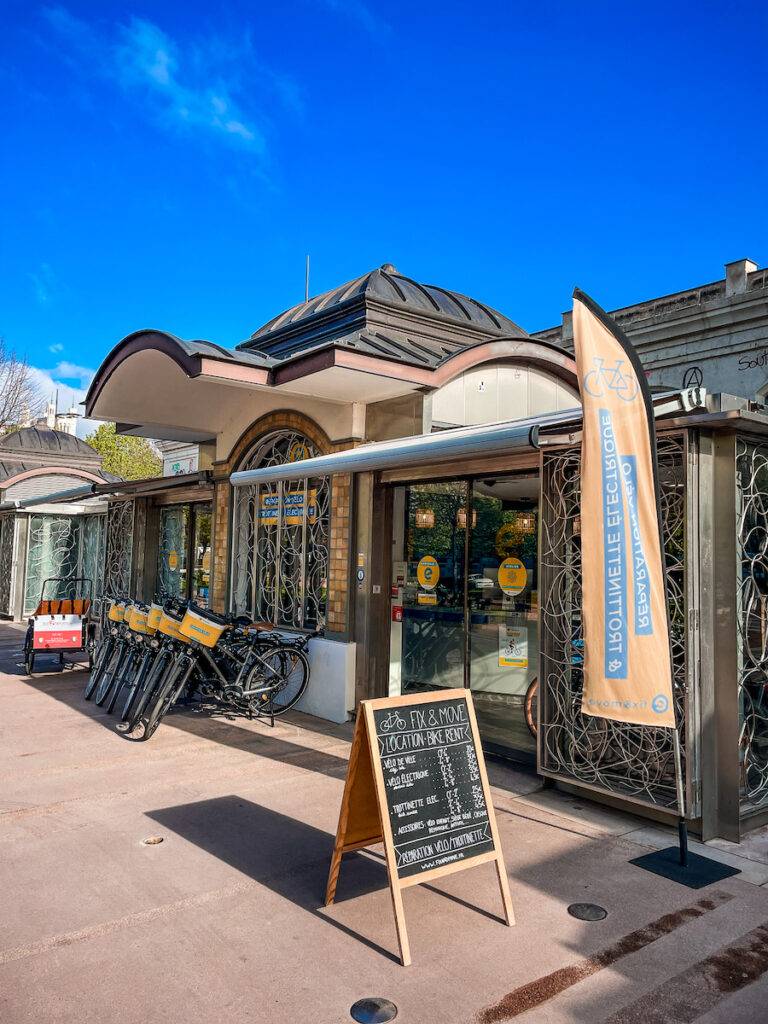 Lire la suite à propos de l’article Cycles Bob, tous les lundis place Bellecour !